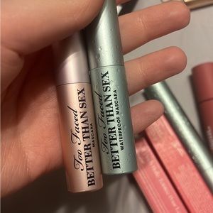 Too faced mascara pink